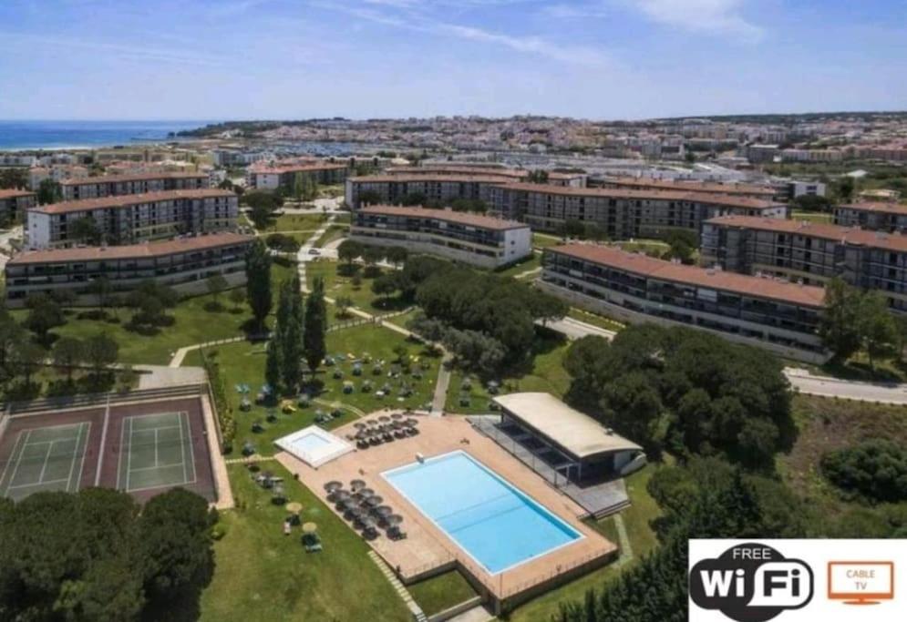 Sea View Apartment Near Meia Praia Beach In Lagos! Eksteriør billede