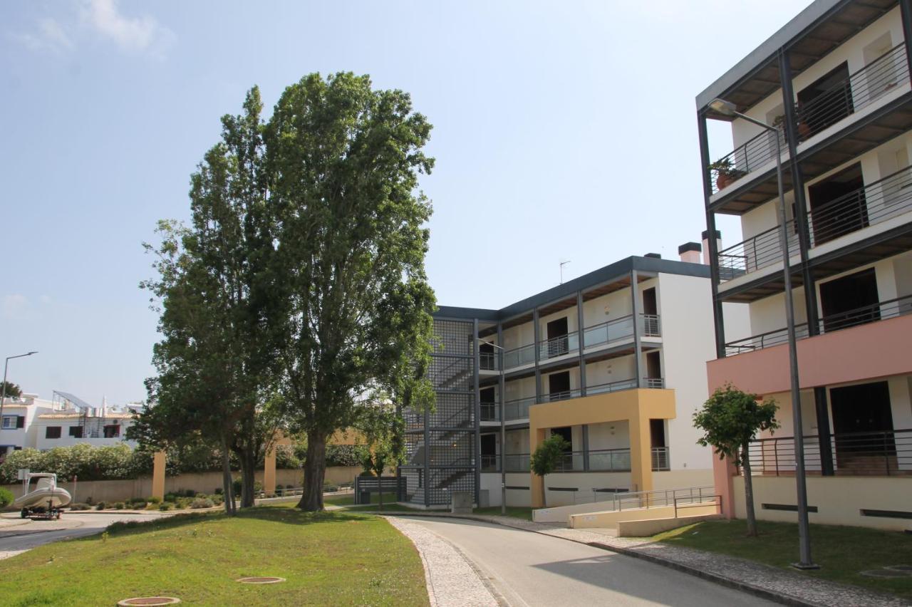 Sea View Apartment Near Meia Praia Beach In Lagos! Eksteriør billede